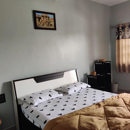 Lee Homestay ฮัมปี ภายนอก รูปภาพ