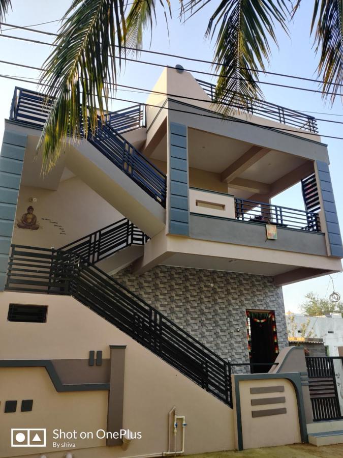 Lee Homestay ฮัมปี ภายนอก รูปภาพ
