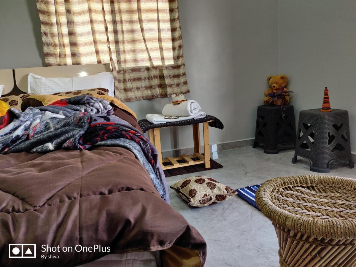 Lee Homestay ฮัมปี ภายนอก รูปภาพ