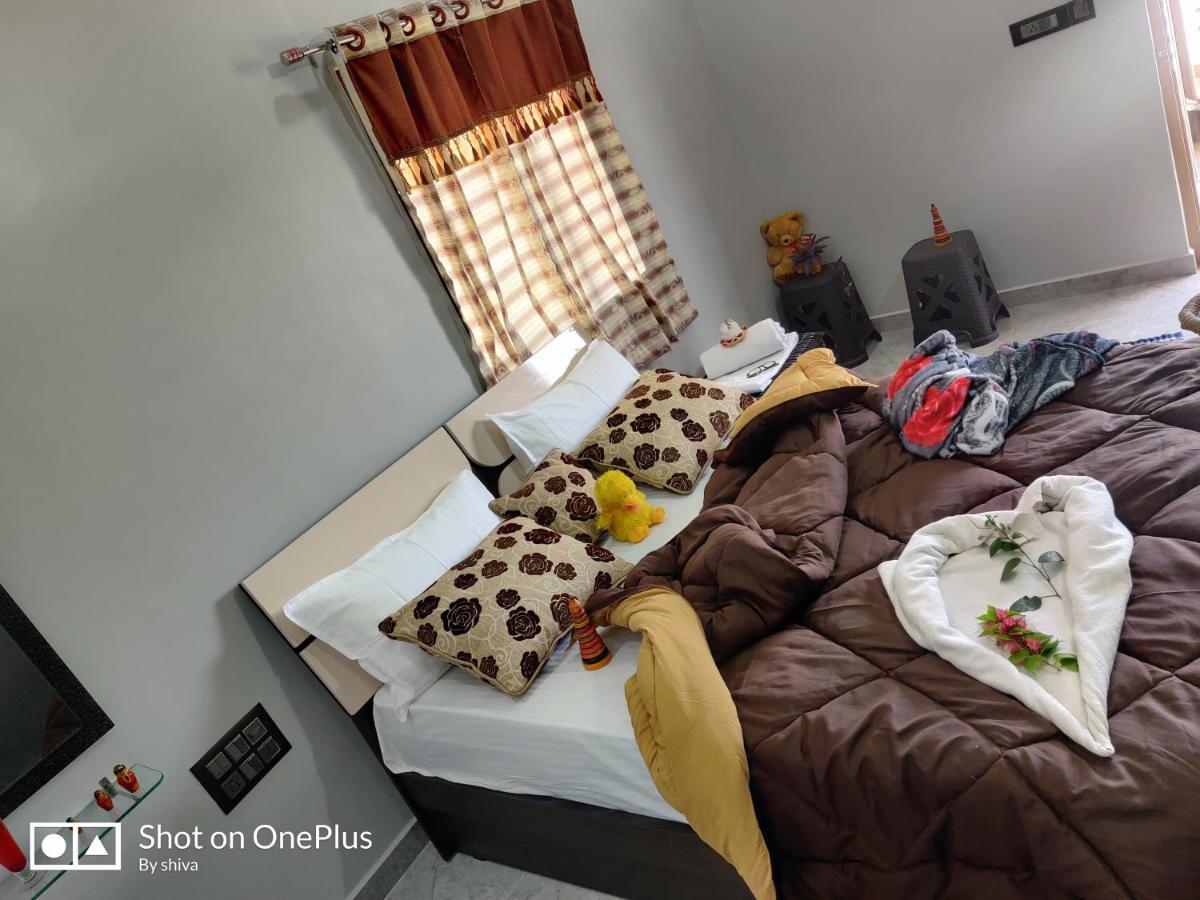 Lee Homestay ฮัมปี ภายนอก รูปภาพ