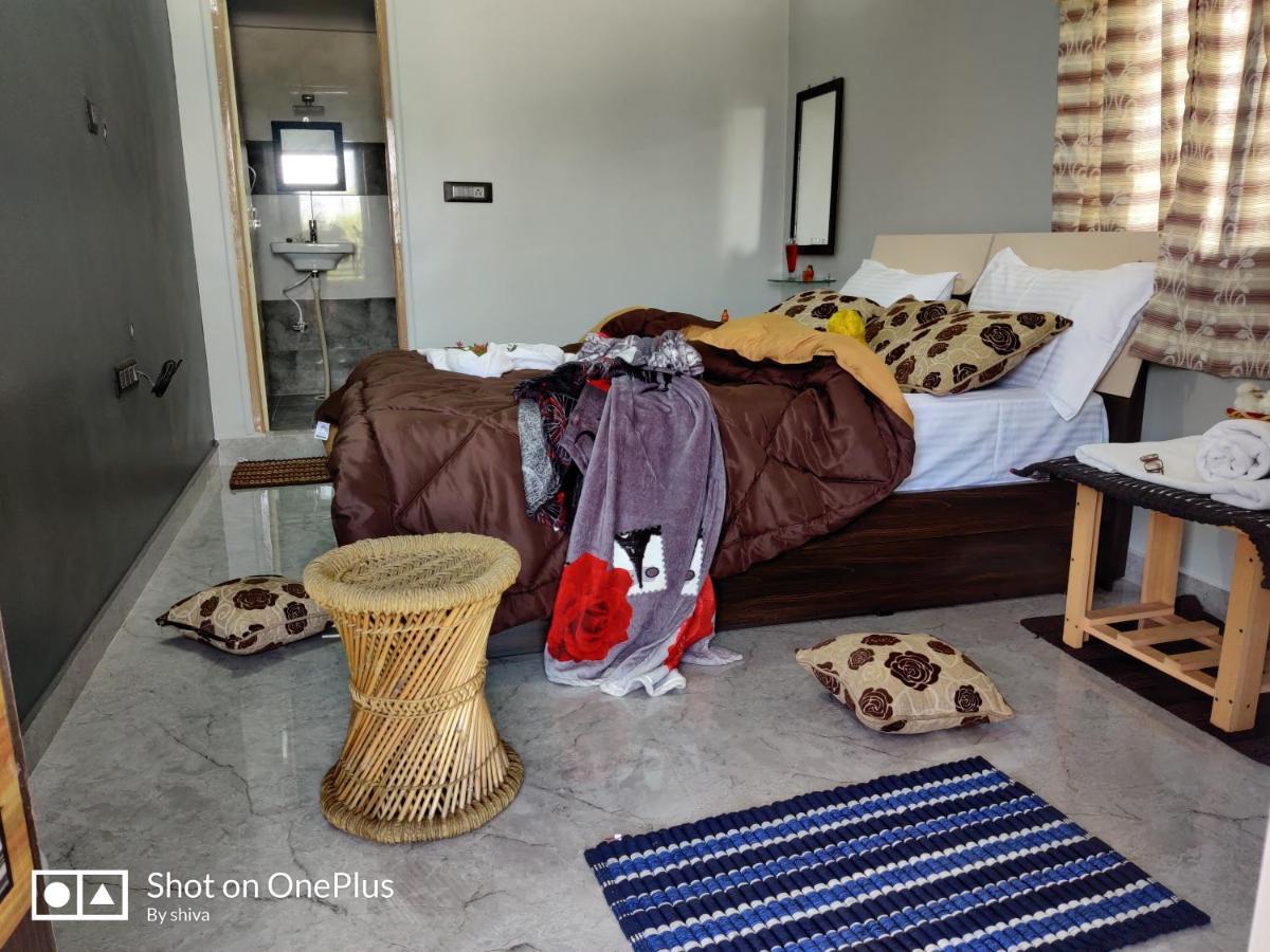 Lee Homestay ฮัมปี ภายนอก รูปภาพ
